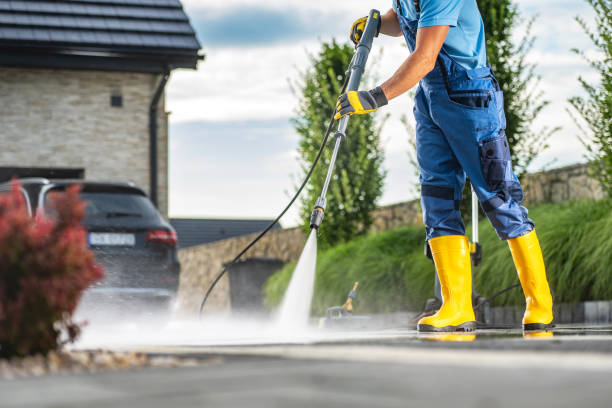 Best Pool Deck Cleaning  in Monte Alto, TX
